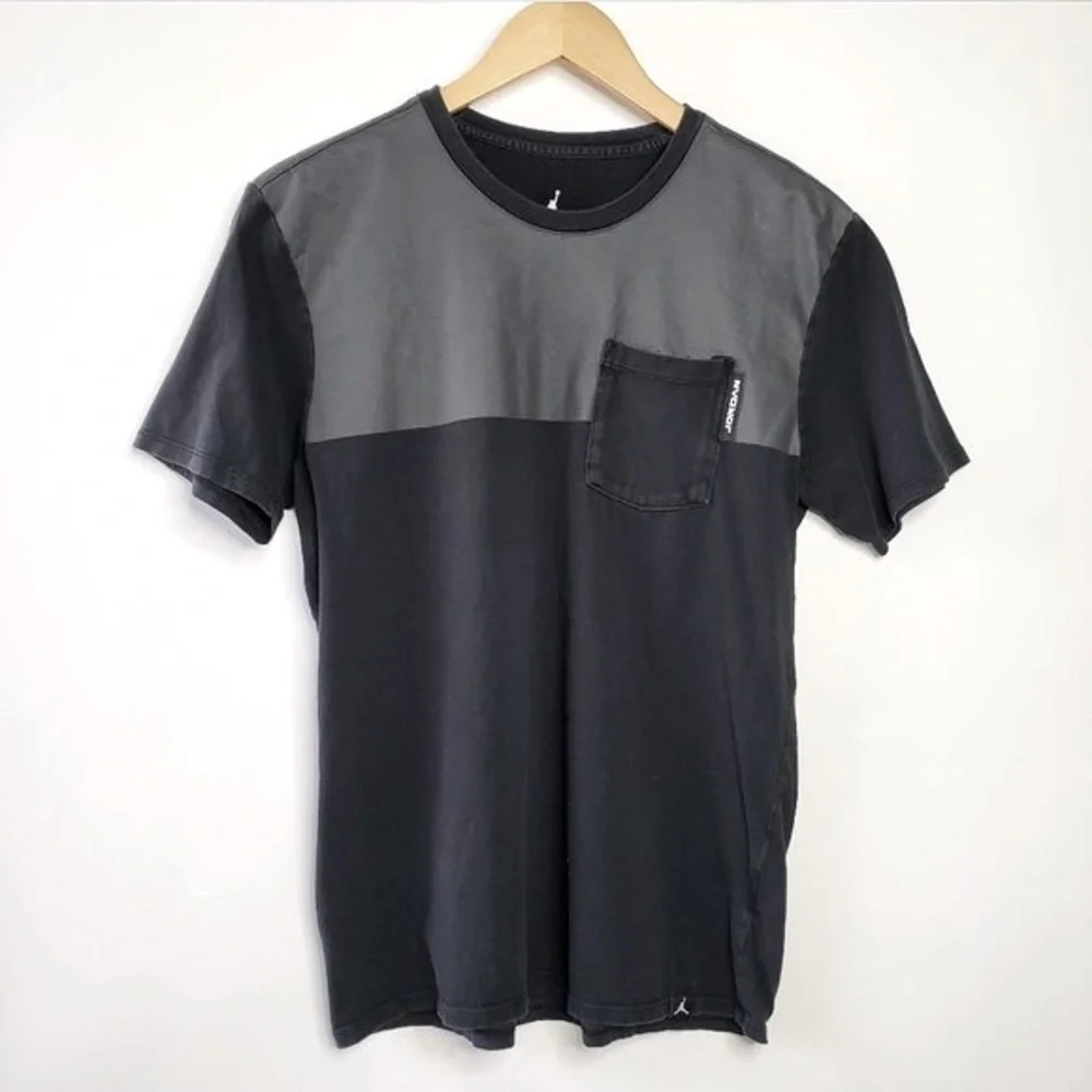 Jordan Two Tone One Pocket Tee Shirt M‎